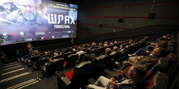 Показ українського фільму «Шлях поколінь» продовжили у кінотеатрах