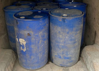 Дві тонни незаконного спирту: у Збаражі патрульні зупинили вантажівку з підакцизним товаром без дозвільних документів