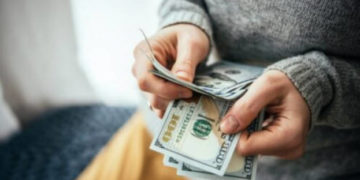 Підліток з Тернопільщини обікрав жінку, щоб мати гроші на розваги