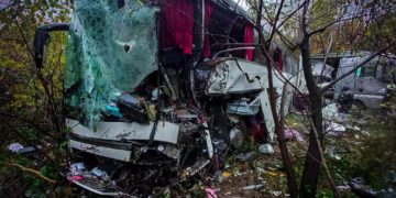 В аварії на Закарпатті загинуло двоє водіїв тернопільського автобуса