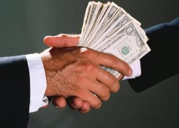 Посадовець з Тернопільщини вчинив 52 адмінпорушення пов’язаних з корупцією, а за це отримав штраф у розмірі 5100 гривень