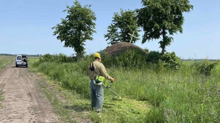 В громаді на Тернопільщині відновили козацьке поховання часів Богдана Хмельницького