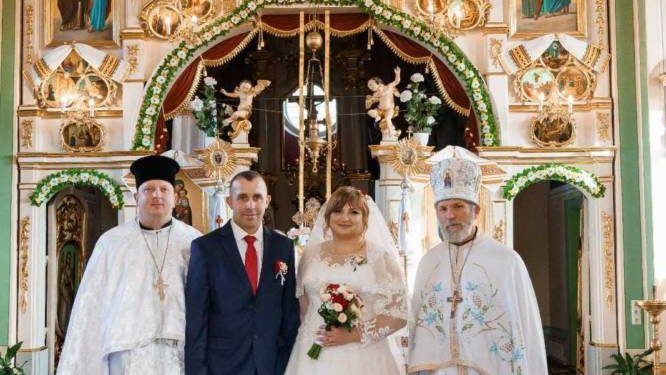 Молодята зі Збаразької громади віддали весільні гроші на потреби ЗСУ