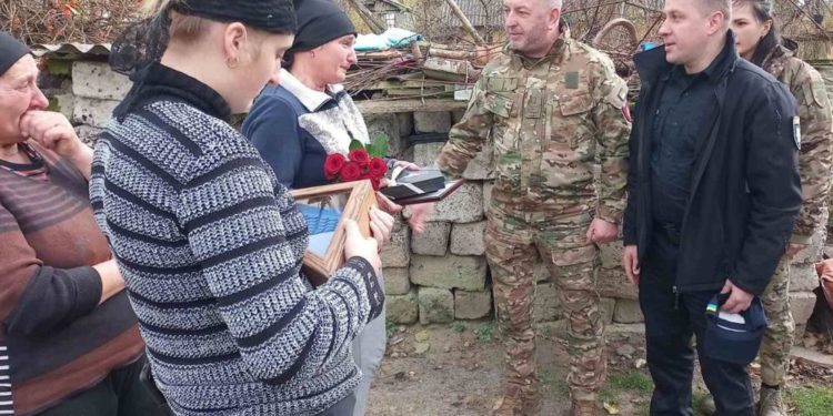 Родині загиблого військовослужбовця з Шумської громади вручили високу нагороду від Валерія Залужного