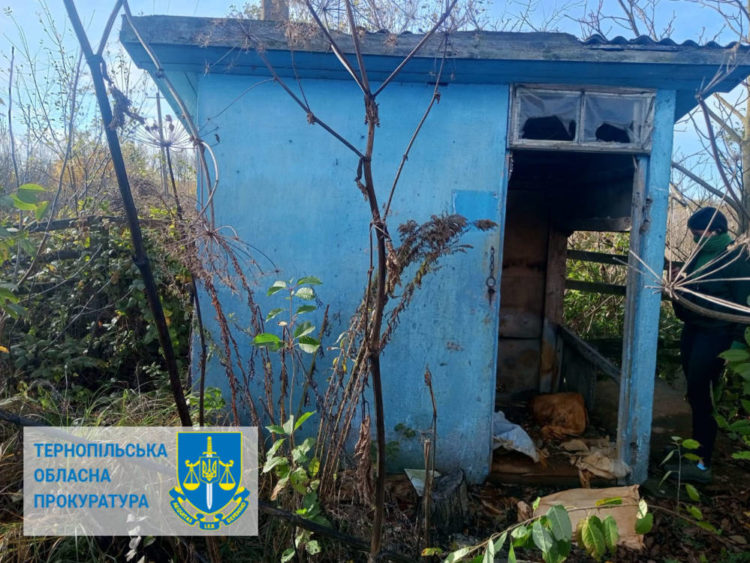 На території колишньої ферми в Кременецькому районні виявили хімікати, що забруднювали землю