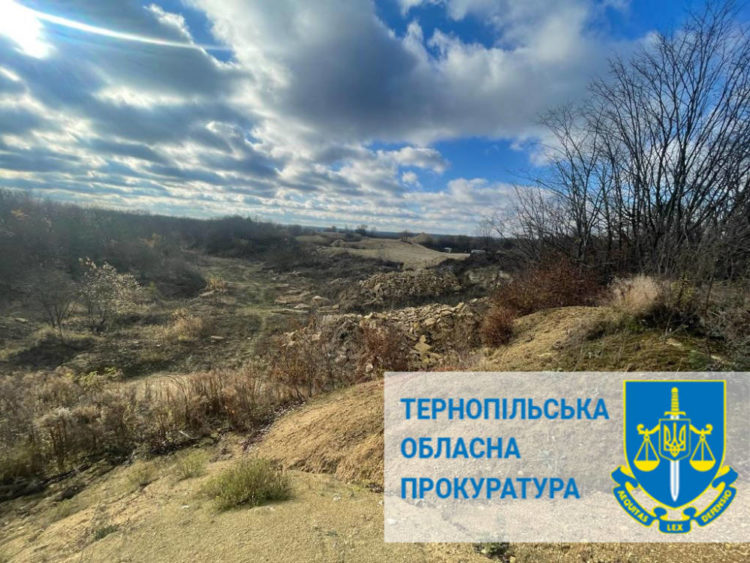 Житель Бережанської громади може отримати до 6 років ув’язнення за незаконний видобуток каменю у заповіднику