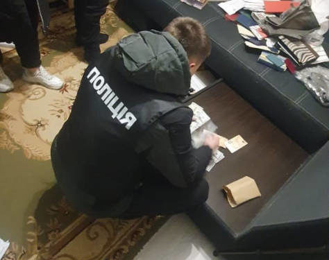 Ціна питання – 8 тисяч доларів: на Тернопільщині затримали злочинну групу, що переправляла ухилянтів за кордон