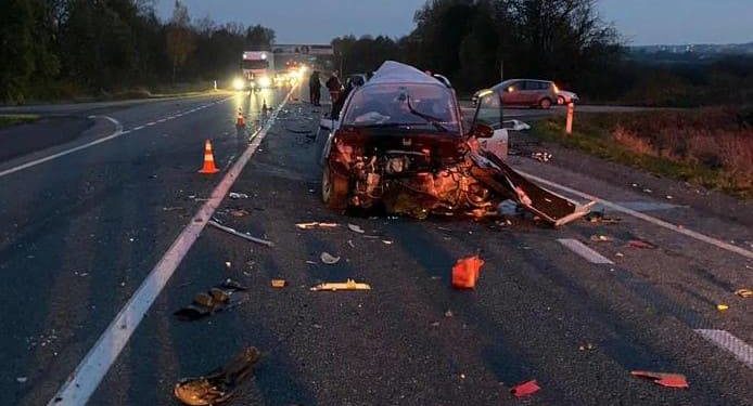 Троє жителів Тернопільщини постраждали в аварії поблизу Львова
