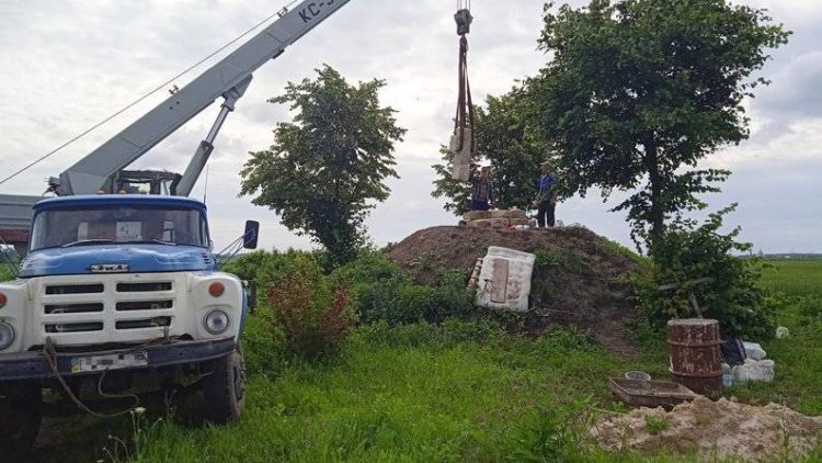 В громаді на Тернопільщині відновили козацьке поховання часів Богдана Хмельницького