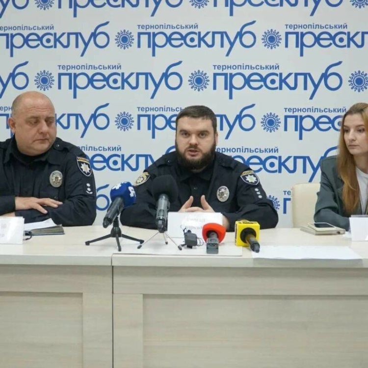 Лише за один місяць шахраї виманили у жителів Тернопільщини майже 20 мільйонів гривень