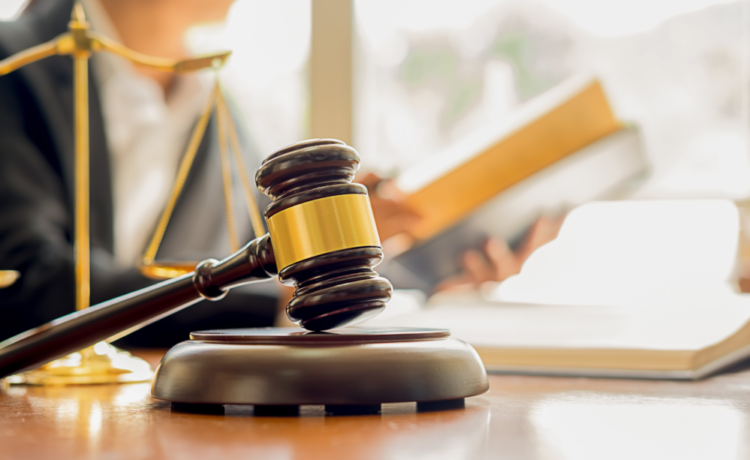 Поштарка з Тернополя отримала 5 років ув’язнення за крадіжку державних коштів