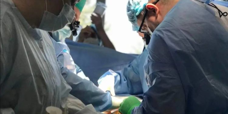 Вперше в історії на Тернопільщині провели пересадку двох нирок від одного донора