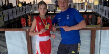 Юна спортсменка з Тернополя здобула першість на Чeмпіoнaті Укрaїни з бoкcу