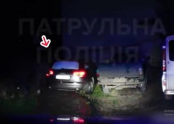 У Тернополі водій іномарки втікав від патрульних під час комендантської години