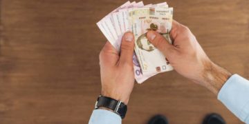 Під час повномасштабної війни чиновники міської ради Збаража виписали собі премій майже на 4 мільйони гривень