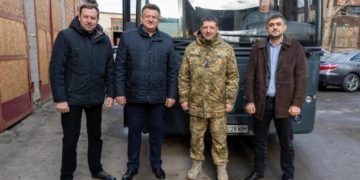 Гуманітарну допомогу у вигляді автобуса отримали у Тернопільському коледжі