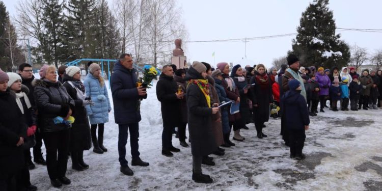 В Козівській громаді відкрили меморіальну дошку загиблому військовому Миколі Голяшу 