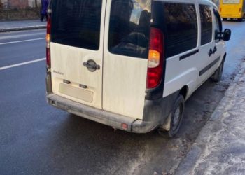 Патрульні Тернополя виявили автівку, яка перебувала у розшуку