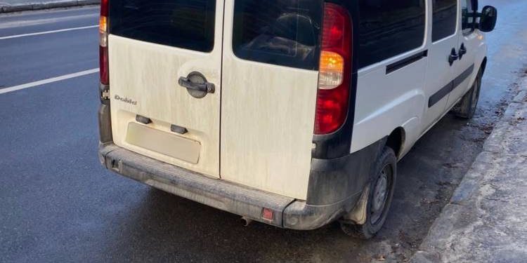 Патрульні Тернополя виявили автівку, яка перебувала у розшуку