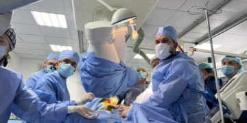 Лікарі Тернопільської обласної лікарні освоїли нову методику операцій на серці