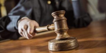В Козові правоохоронці затримали крадія мобільних телефонів