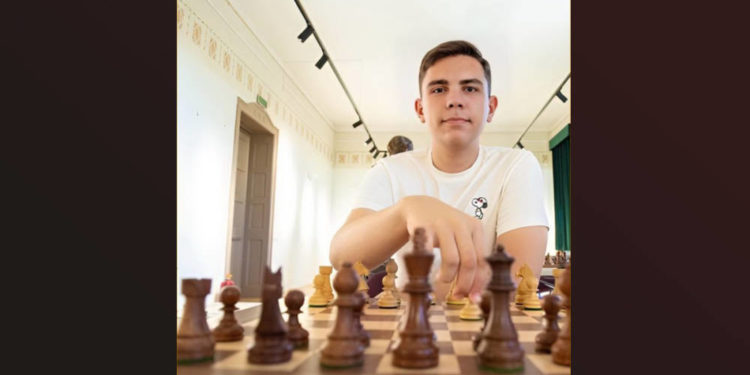 Титул за титулом від FIDE: «Опілля» допомагає юному шахісту здобувати міжнародні перемоги