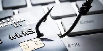 У Тернополі шахраї хотіли “допомогти” жінці та виманили у неї 12 тисяч гривень