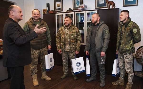 Cпівпрацю з військовими налагоджують у Класичному університеті Тернополя