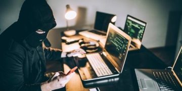 59-річну жительку Чортківського району ошукали шахраї, які обіцяли виплатити допомогу від міжнародного фонду