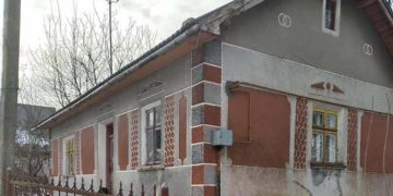 Кровотeчі, поломaні рeбрa тa зaбої: у Збаразькій громаді чоловік до смерті побив власну дружину