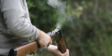 П’яний житель Кременця вистрелив з рушниці, під час сварки зі своїми родичами