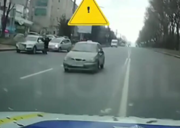 У Тернополі водій таксі не пропустив кортеж із загиблим військовим