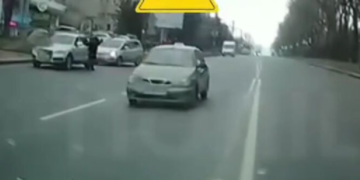 У Тернополі водій таксі не пропустив кортеж із загиблим військовим