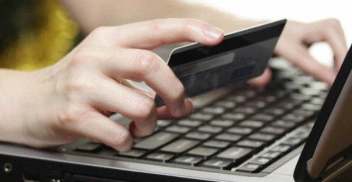 Жителька Тернопільського району потрапила в пастку шараїв та втратила понад 20 тисяч гривень