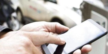 Раніше судимий чоловік викрав мобільний телефон у тернополянина