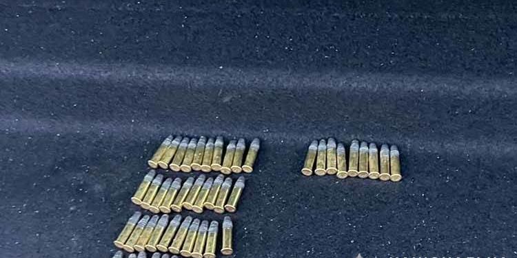 Правоохоронці Збаража затримали чоловіка, який мав при собі саморобний пристрій для відстрілу патронів