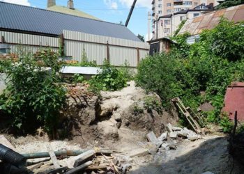 Спецпідрозділ КОРД та правоохоронці провели обшуки в одній з будівельних компаній Тернополя