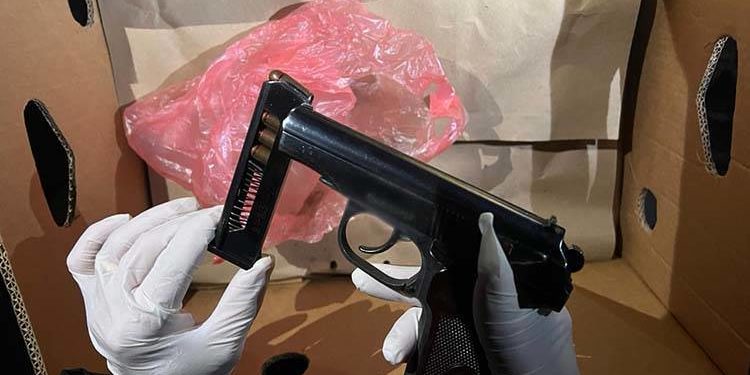 Правоохоронці виявили незареєстровану зброю у жителя Чортківського району