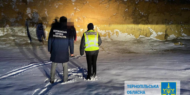 Житель Зборівської громади постане перед судом за незаконний видобуток корисних копалин