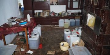 Правоохоронці Тернопільщини викрили злочинну групу, яка виготовляла і продавала наркотики в Україні та Європі