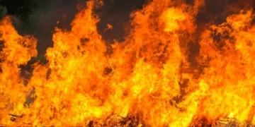 В центрі Тернополя горіла багатоповерхівка