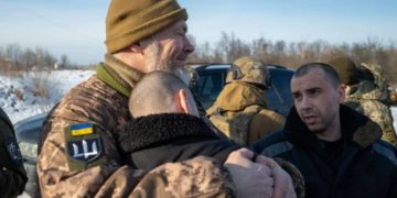 З ворожого полону на Тернопільщину повернулося відразу троє захисників