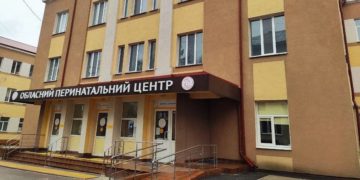 Тернопільські медики врятували життя вагітної жінки з рідкісною патологією