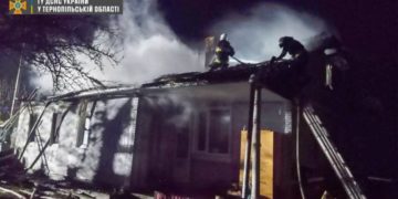 В Колиндянській громаді пожежа повністю знищила покрівлю житлового будинку