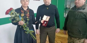 Матері загиблого Героя з Чорткова вручили синовий орден “За мужність”