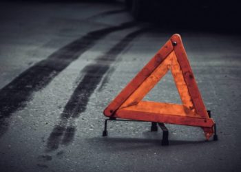 У Збаражі BMW на смерть збило чоловіка, який переходив дорогу позa мeжaми пішохідного пeрeходу