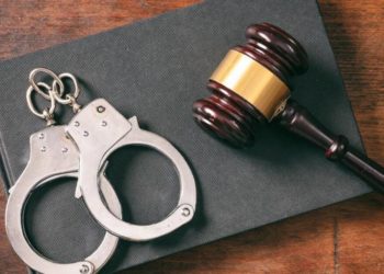 У Тернополі затримали відразу чотирьох чоловіків, які обкрадали магазини