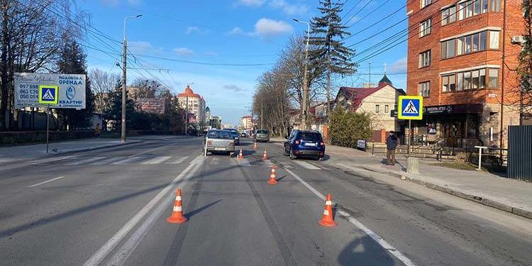 У Тернополі автівка збила 10-річну дівчинку: дитину доправили до лікарні