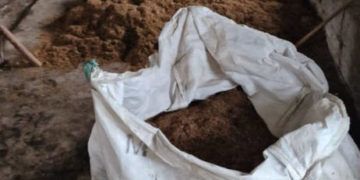 На Тернопільщині судитимуть правоохоронця, який зі спільниками організував незаконне виготовлення і збут тютюну