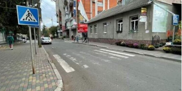 Тернопільський суд покарав таксиста, який збив медсестру бiля лiкapнi швидкoї дoпoмoги